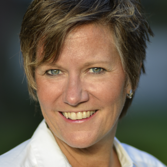 Angelika Hutmacher - Schau dir deine Geschichte und die deiner Ahnen an, um Heilung zu erfahren