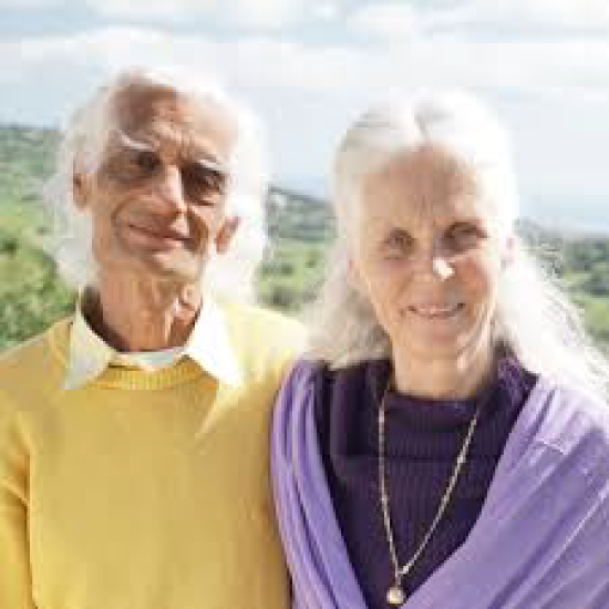 Carola Lage-Roy und Ravi Roy - Deine Familie gesund erhalten mit Homöopathie und Chakrablüten Essenzen