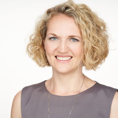 Christina Sternbauer - Wie du Mama sein und trotzdem erfolgreich dein Business aufbauen kannst