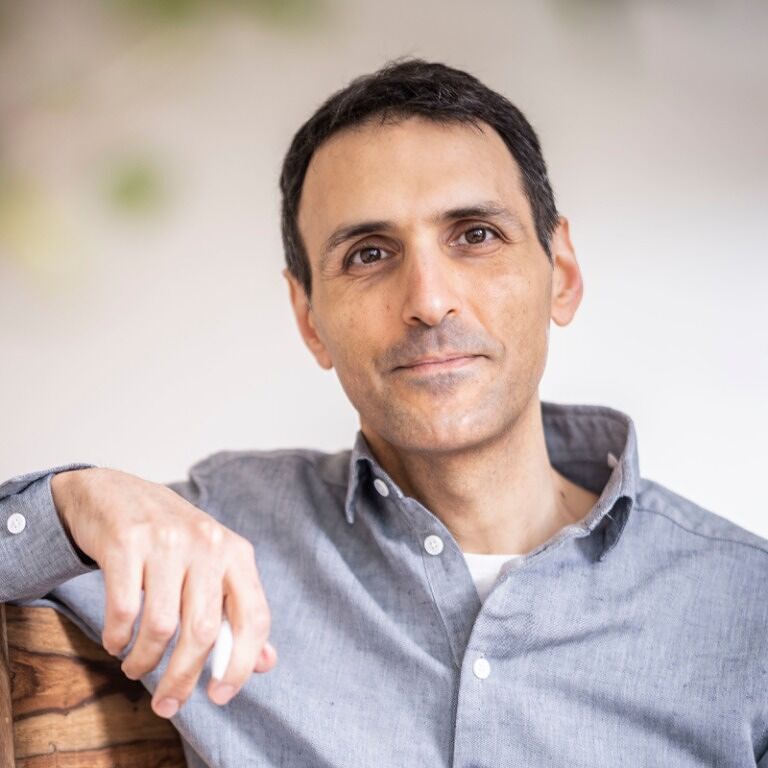 Dr. Shai Tubali -