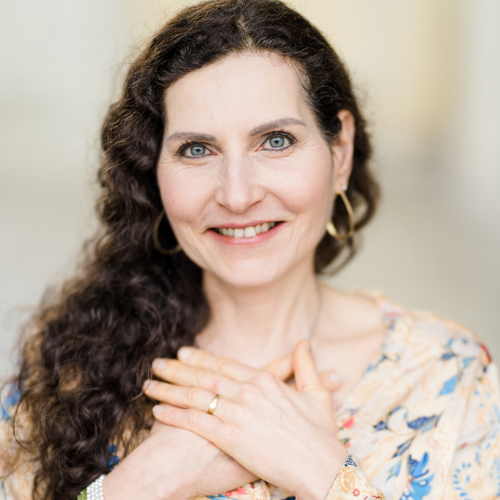 Silvia Suryodaya Grupp -