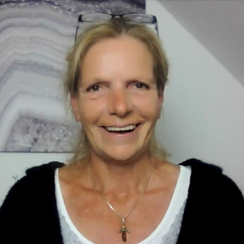 Bettina Pusch - Heilung aus dem Herzen im digitalen Alltag