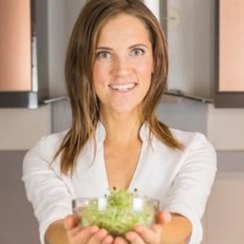Angelika Fürstler - Sprossen, Erdung & High Vibe Food für Dich und Dein Tier 🧑🏻🦱+🐕🐈