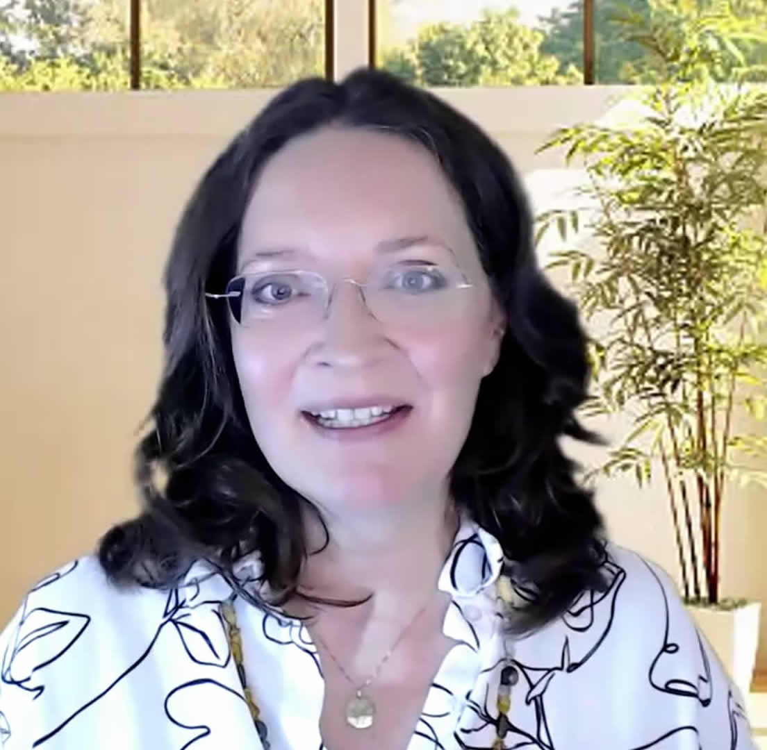 Pia Mayen - Der spirituelle Weg mit dem Tier 🐕🐎🐈🦜