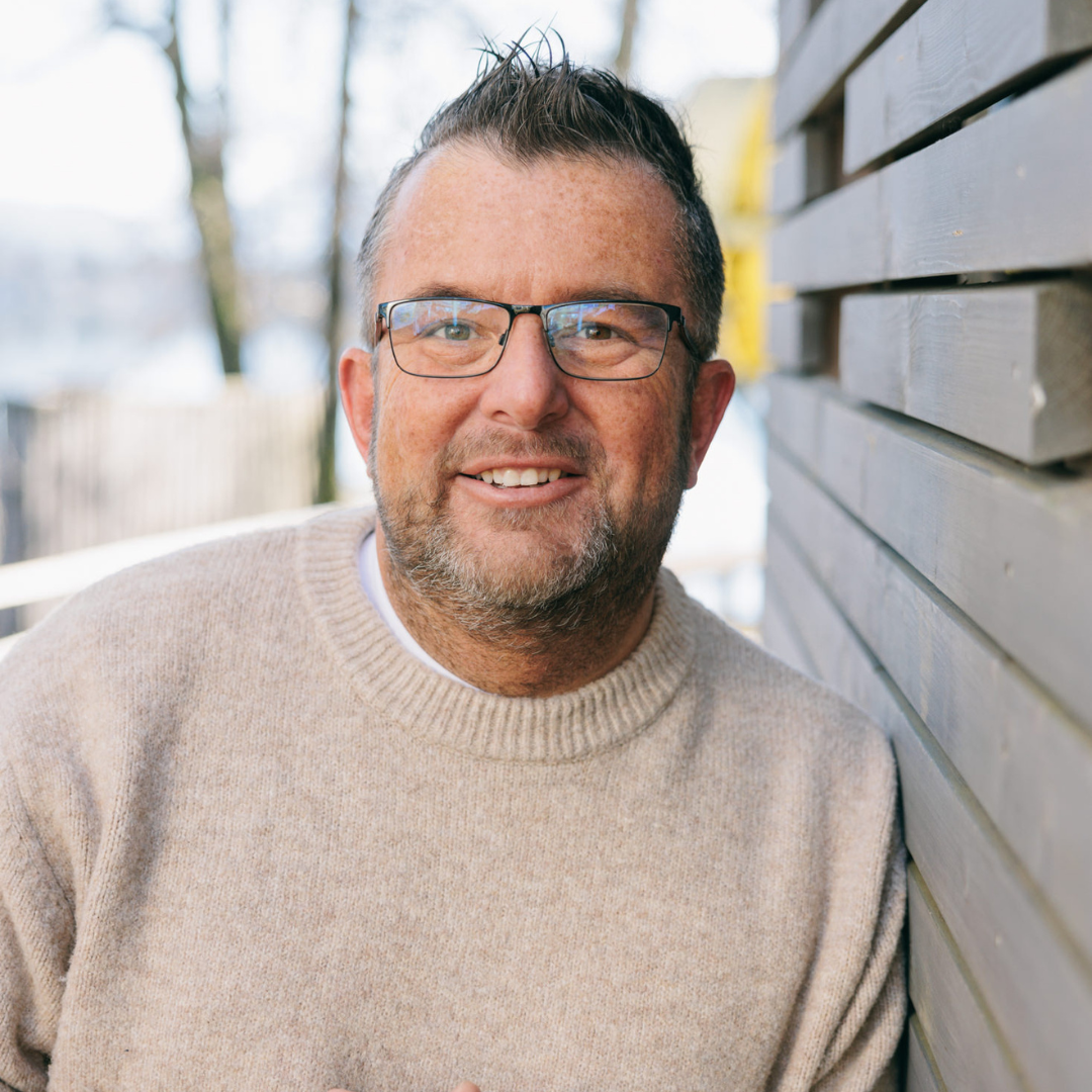 Mario Oberstrass - New Work ist kein Kuschelprojekt – warum Führung Balance aushalten muss