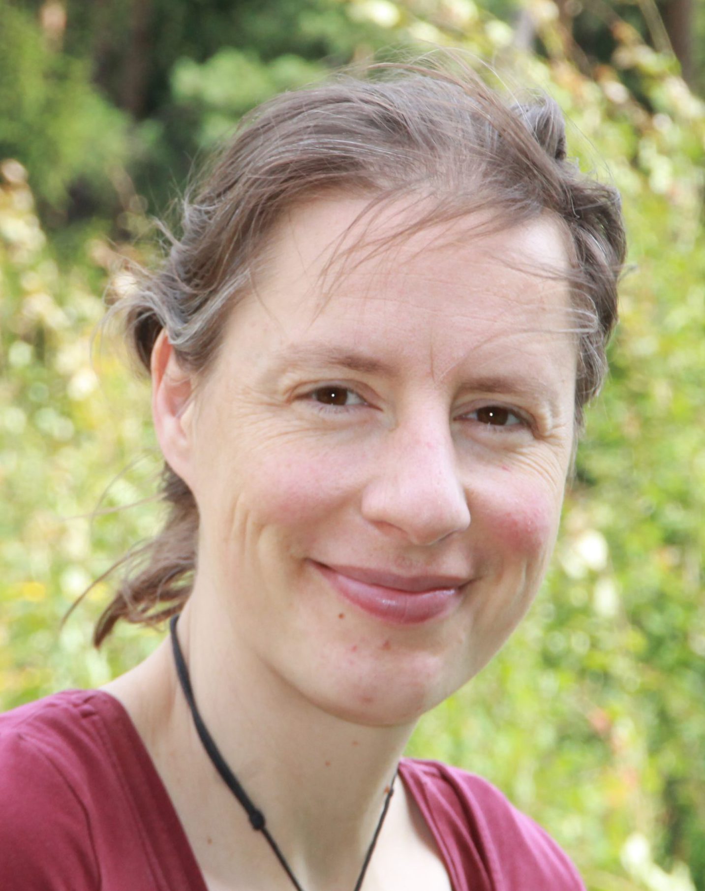 5. Dr. Kristiane Gierra - Kristiane erklärt aus ihrer psychologischen Praxis, was es bedeutet, nicht ganz bei sich zu sein.