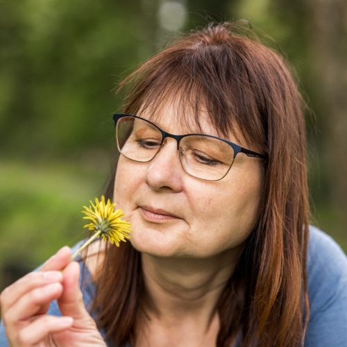 Therese Wichmann - Frieden beginnt mit Berührung