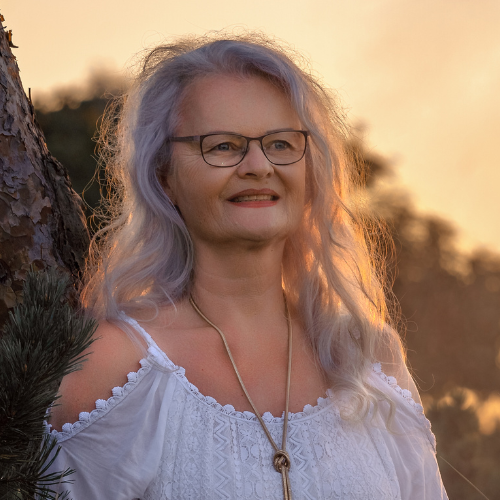 Monika Cardinal - Stonehenge, Sternenfreunde & die neue Zeit