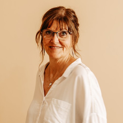 Mag. Marianne Rott - Lernen mit allen Sinnen: Bewegung, Spiel & Achtsamkeit als Schlüssel zu Fokus, Freude und innerem Gleichgewicht Mit kleinen Übungen, die Großes bewirken – alltagstauglich & wirksam