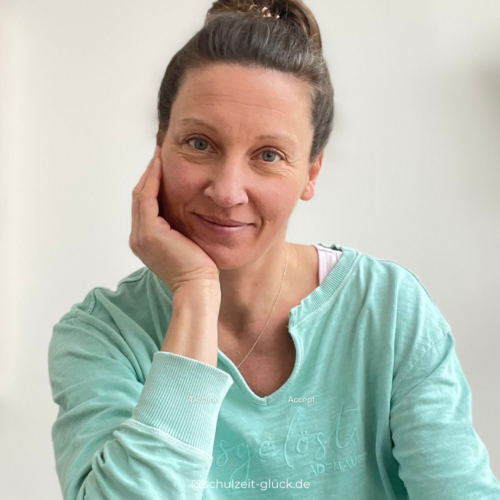 Sabine Hajek -