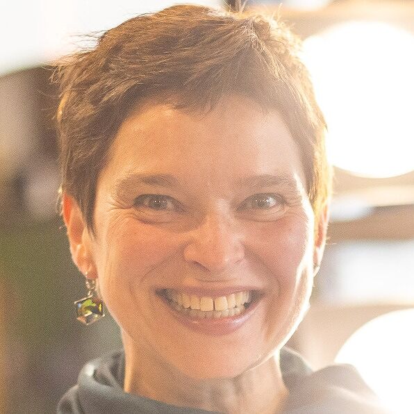 Annegret Hofbauer - „Echter Erfolg beginnt dort, wo du aufhörst, dich zu verbiegen“