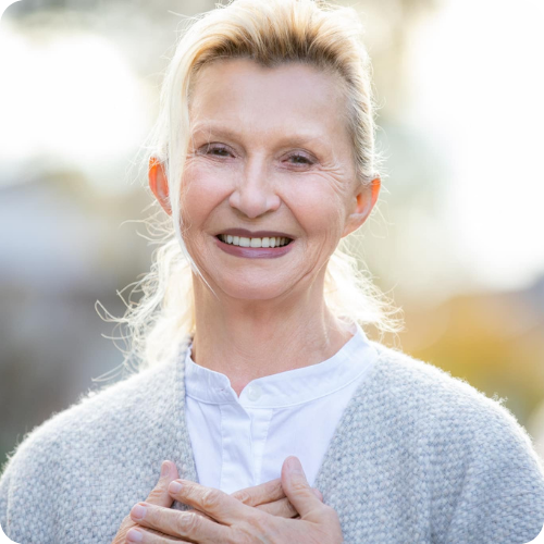 Insha Holz - 《忆起我们的本质,忆起我们本就是爱,并看见爱,能够在我们的生命中创造出的奇迹》