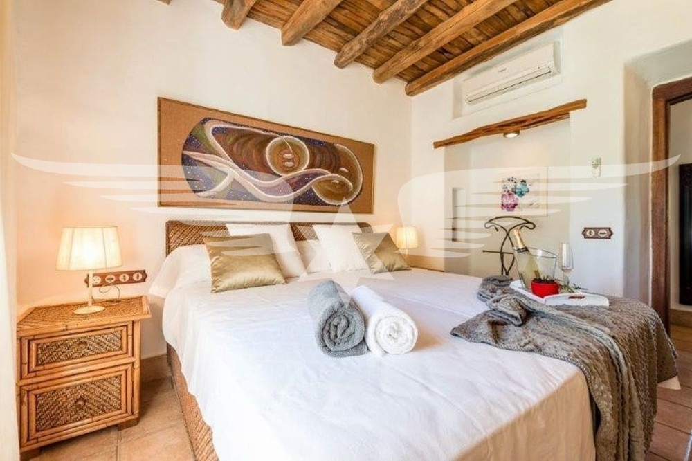 Bedroom mainhouse