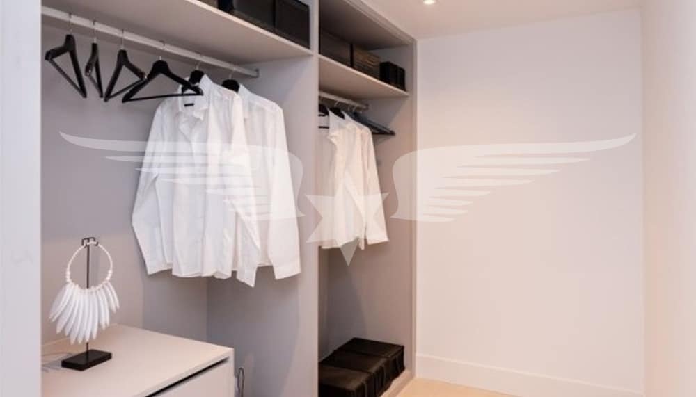 Kleiderschrank