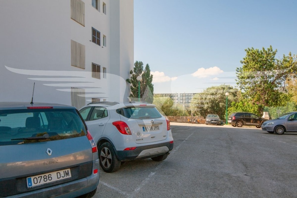 Parking lot