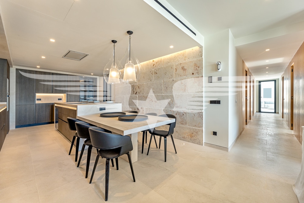 Kitchen/Dining Area