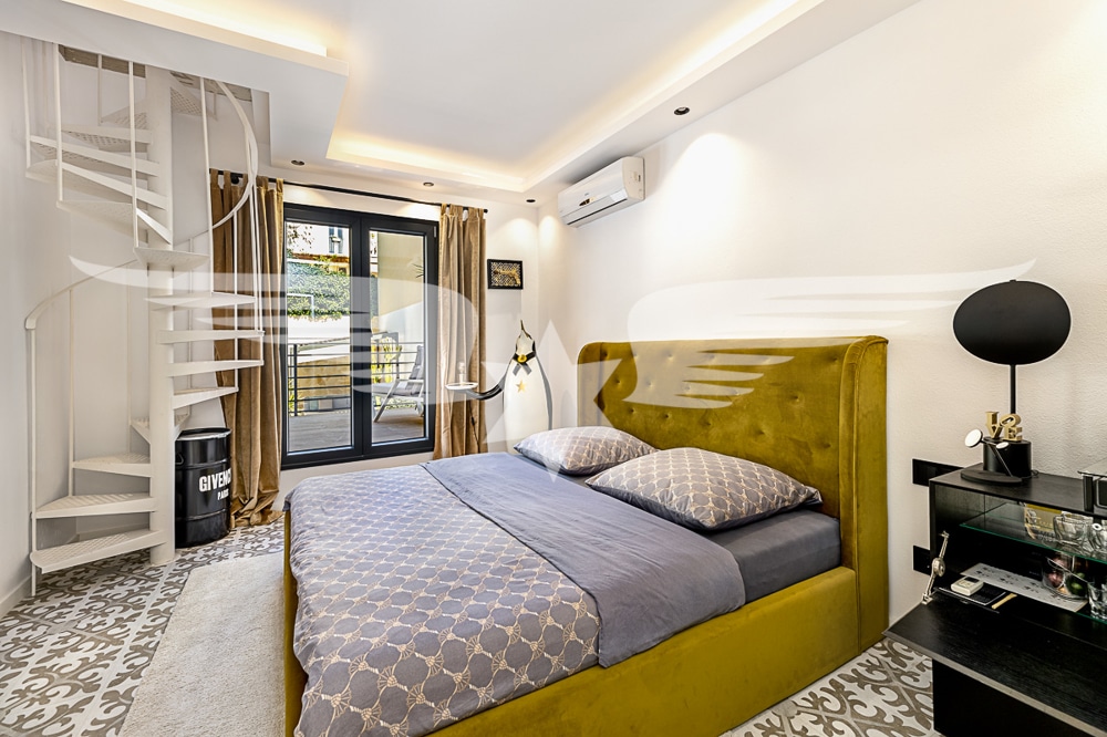 Dormitorio principal con terraza