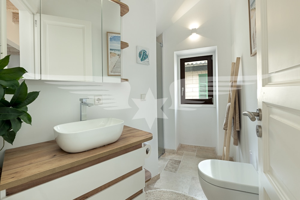 Bathroom 3