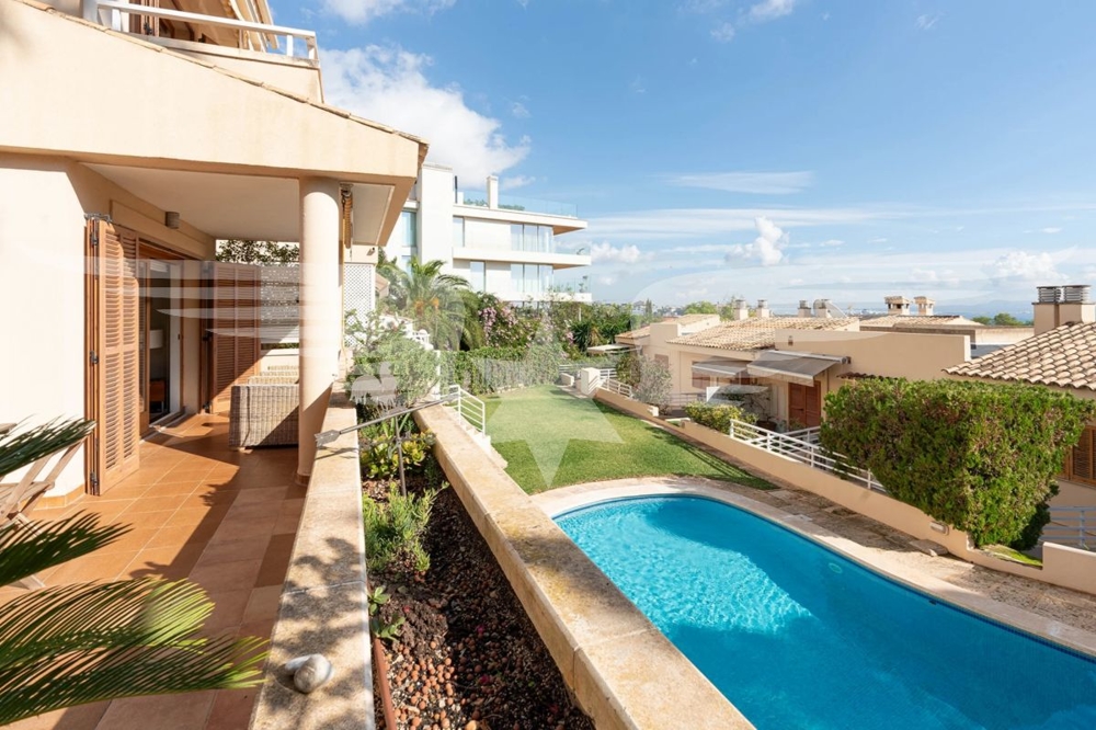 Terrace/Swimmingpool