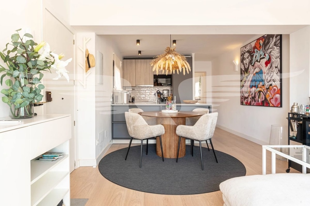 Living/Dining Area