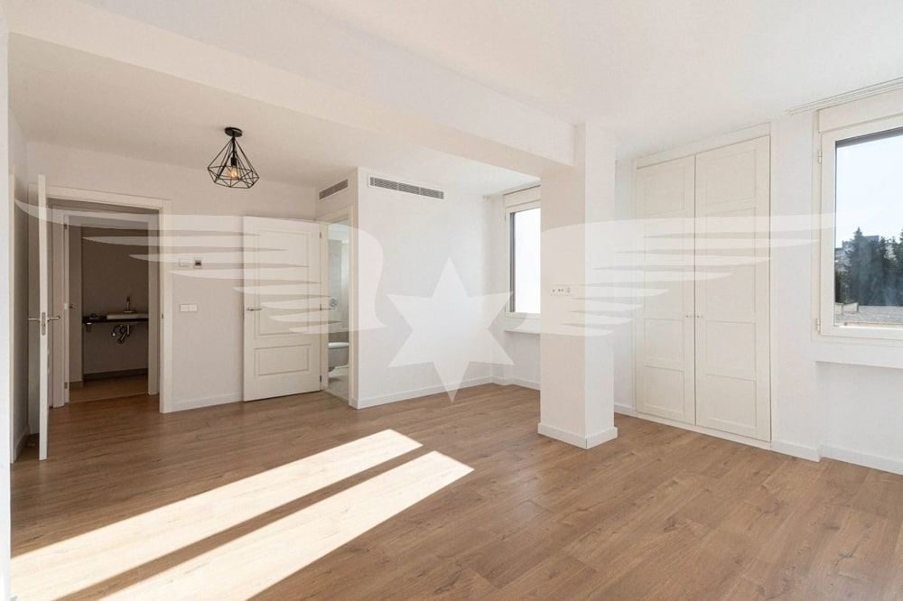 Schlafzimmer 1