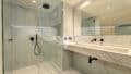 Bathroom Master-Suite