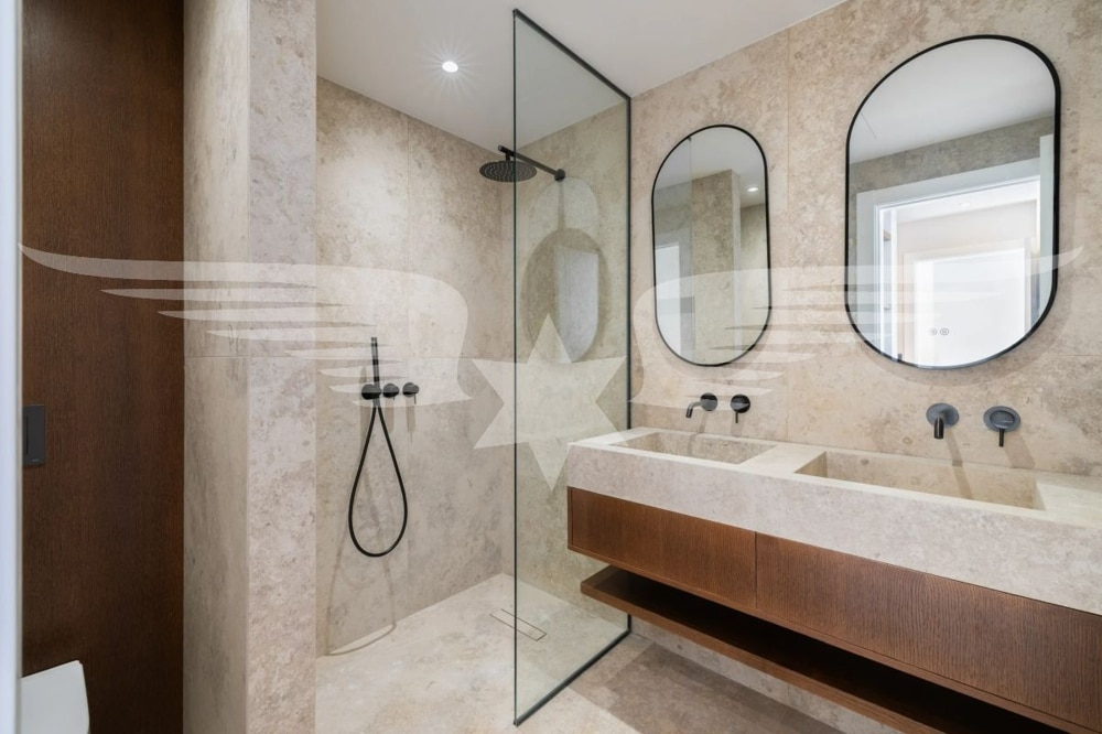 Bathroom Master-Suite