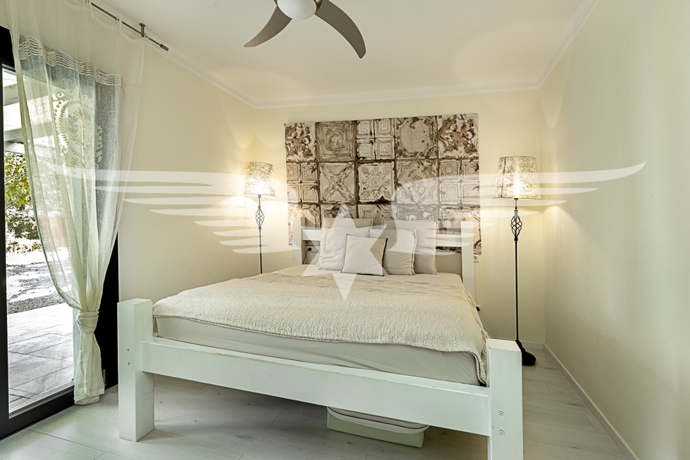 Schlafzimmer 1
