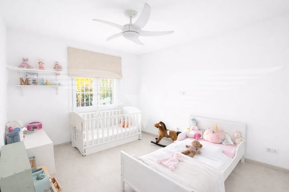 Schlafzimmer 2