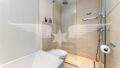 Bath en Suite ground floor
