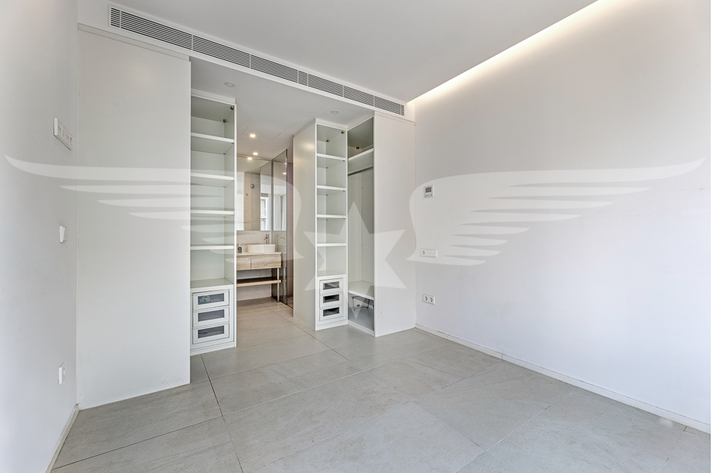 Master-Bedroom