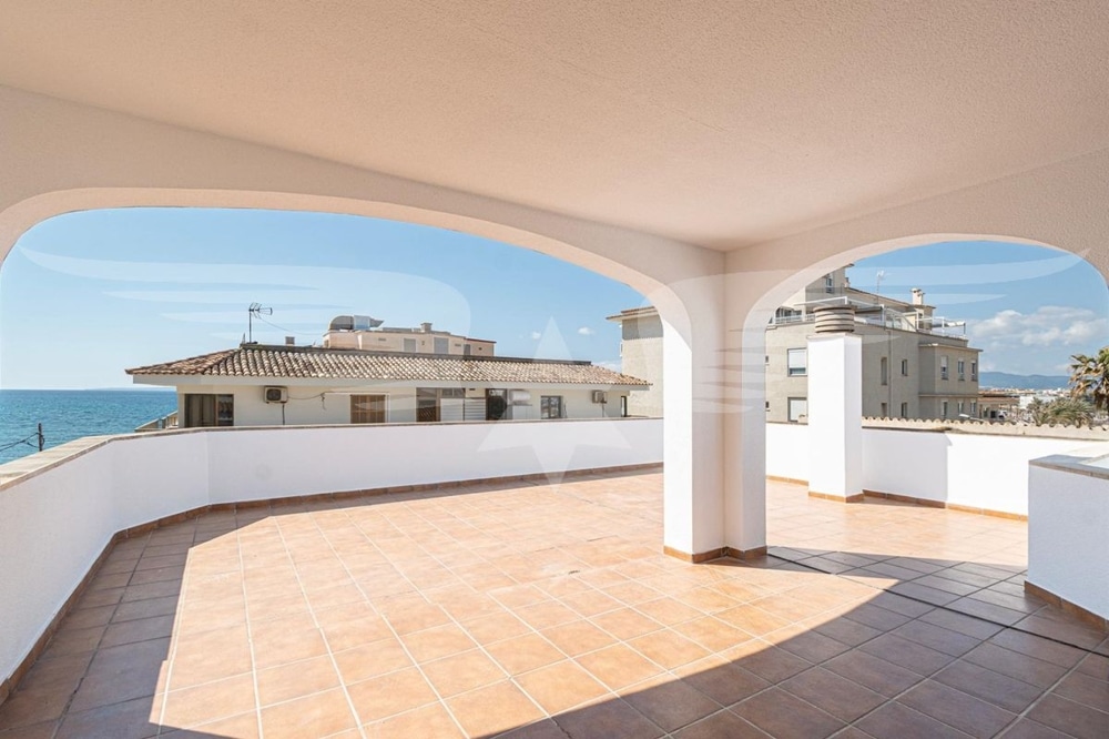Terrace 2nd floor