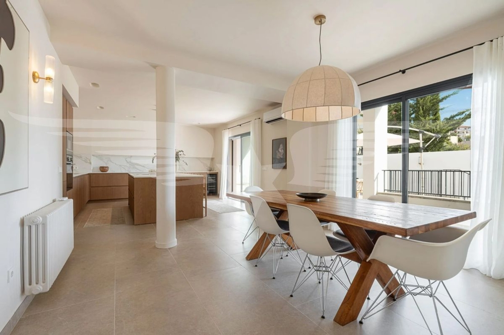 Dining Area/Kitchen