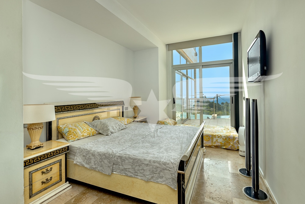 Master-Bedroom