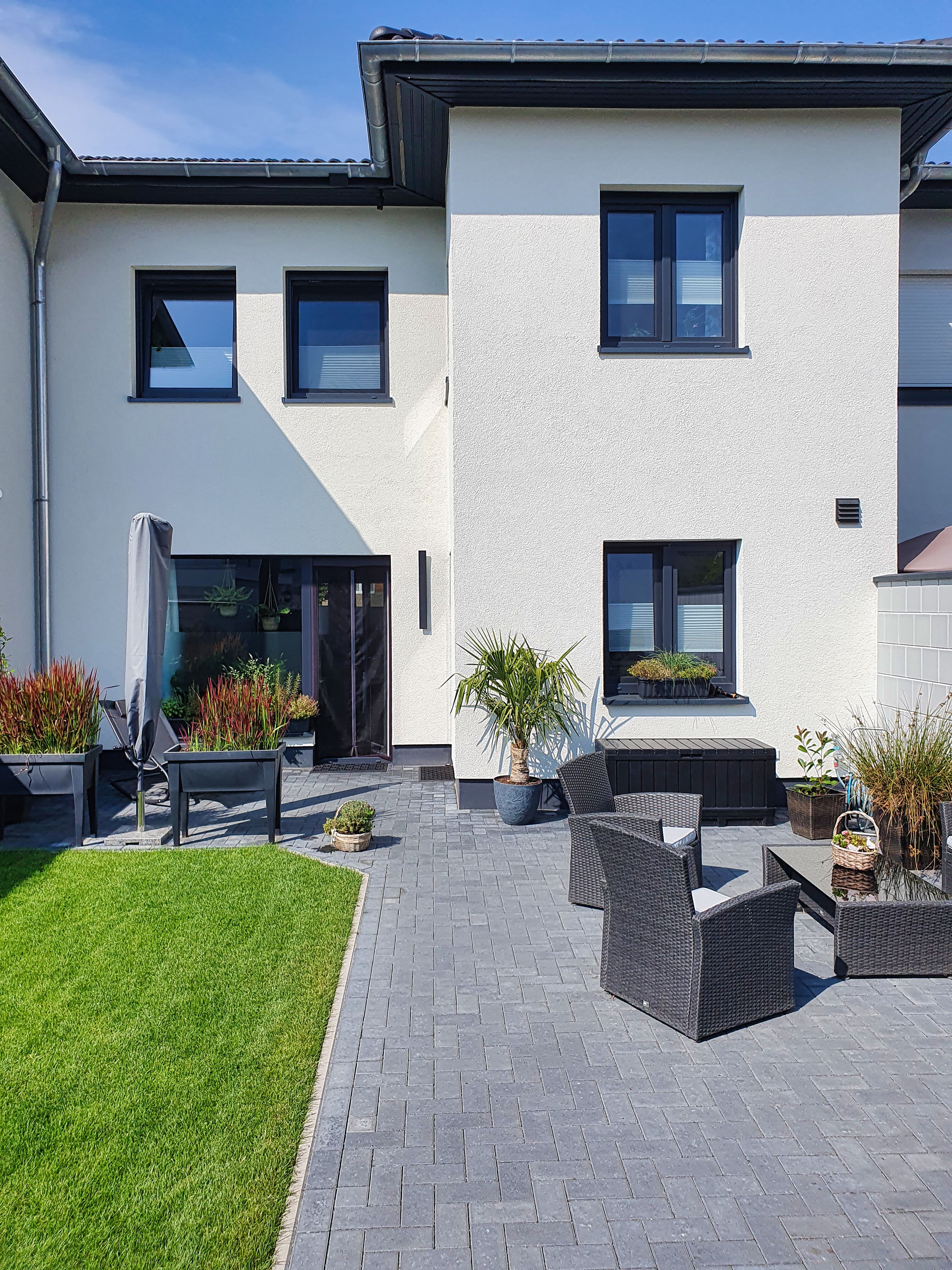 Modernes Reihenhaus in ruhiger Lage - Erstbezug 2022