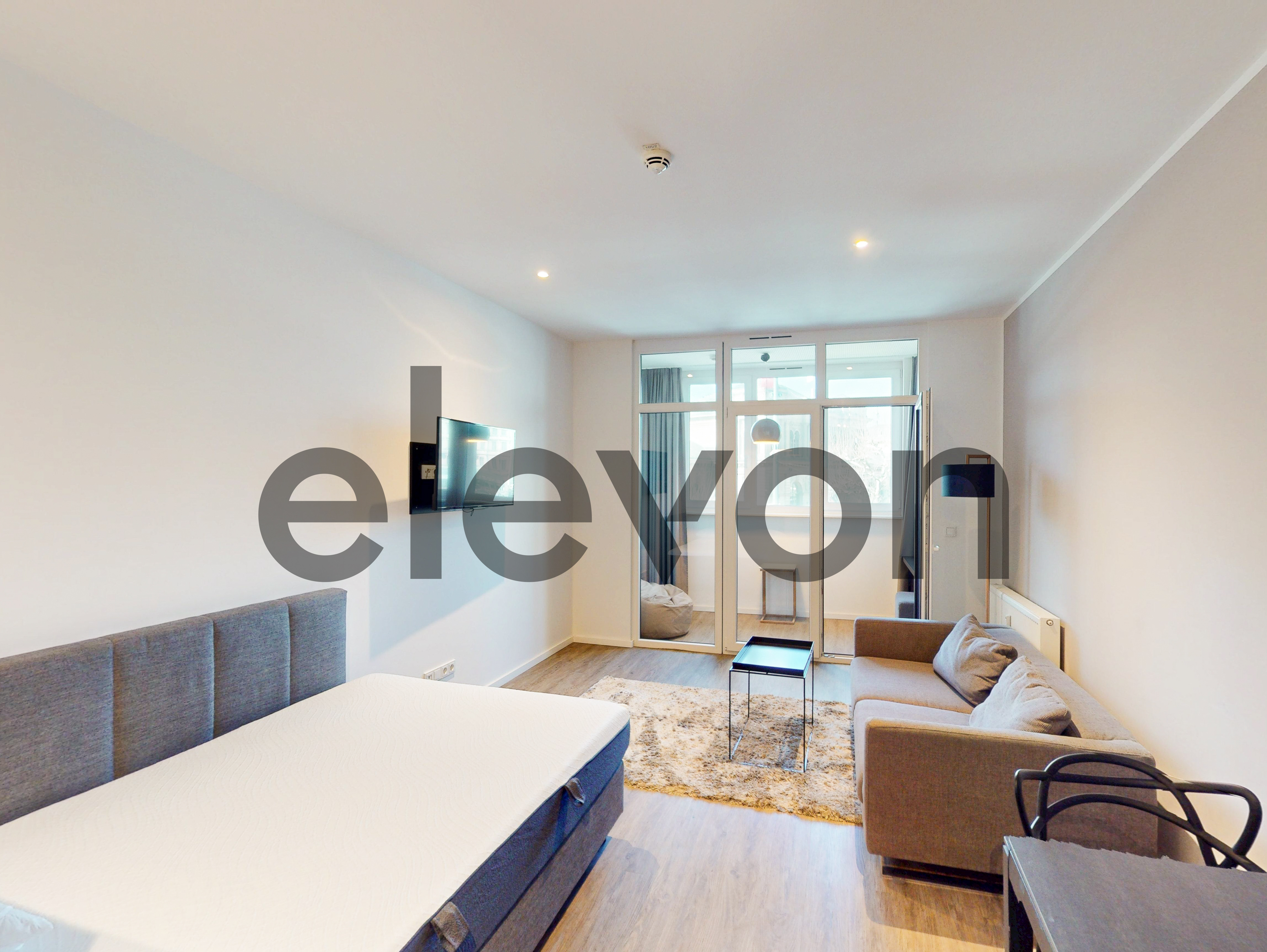 Vorschaubild zu Möbliertes City-Apartment mit Wintergarten