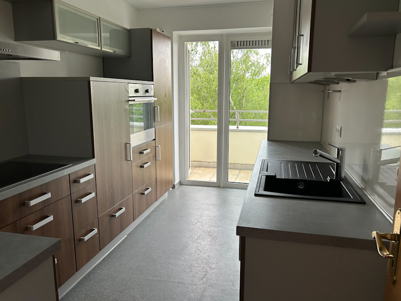 Renovierte 3 Zimmer-Wohnung mit 2 Balkonen und EBK in Mainz-Münchfeld, Nähe Universität/HBF - Foto 2