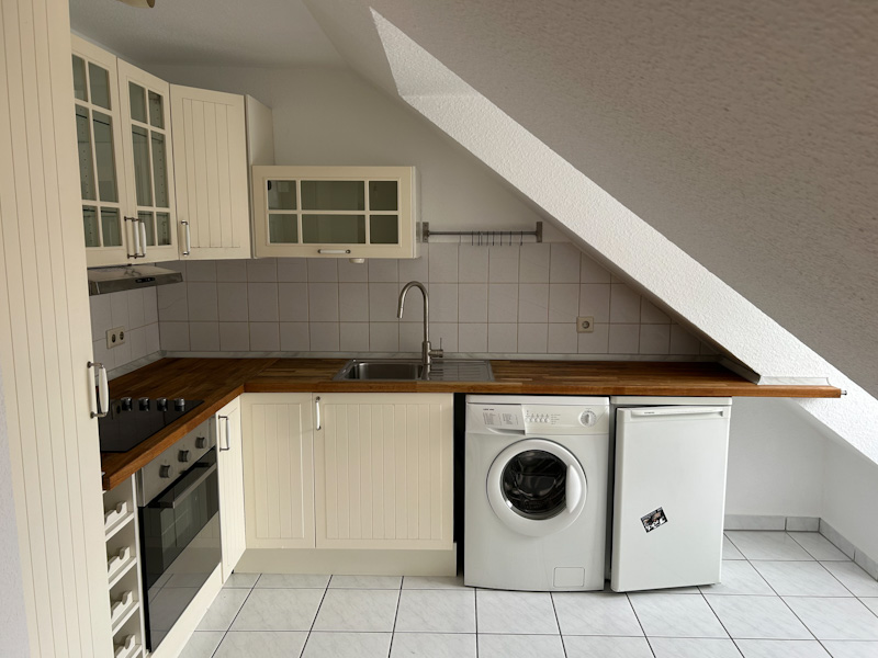 Gemütliche 2 Zimmer-DG-Wohnung mit 2 Stellplätzen im beliebten Mainz- Laubenheim - Foto 3