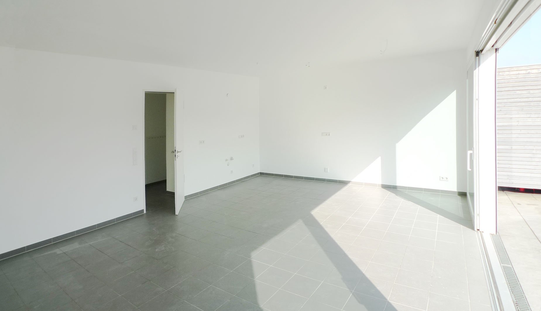 Hochwertige 3 Zimmerwohnung mit Dachterrasse – Penthouse-Style in Porta-Nigra-Nähe - Foto 1