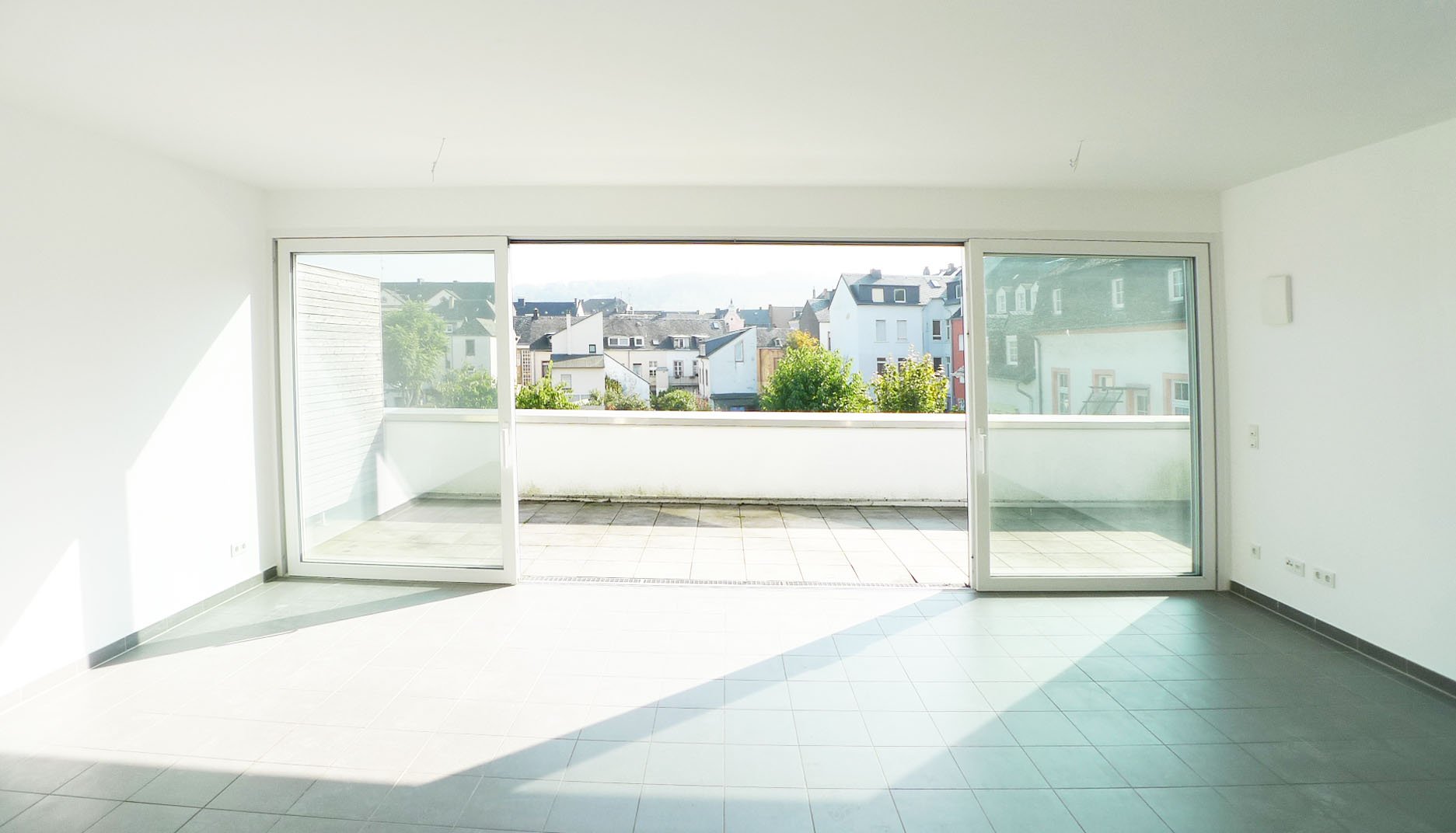 Hochwertige 3 Zimmerwohnung mit Dachterrasse – Penthouse-Style in Porta-Nigra-Nähe - Foto 2