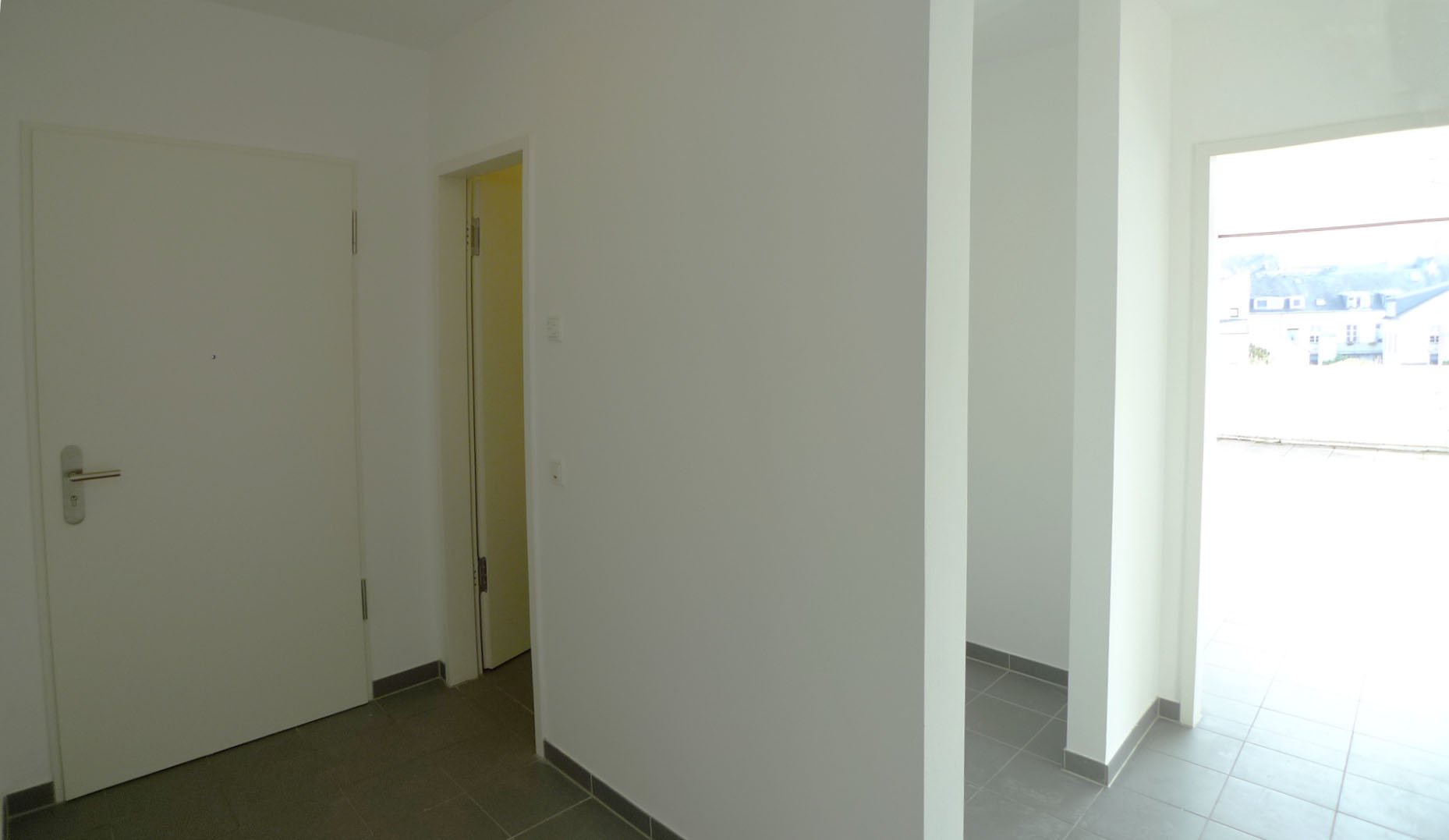 Hochwertige 3 Zimmerwohnung mit Dachterrasse – Penthouse-Style in Porta-Nigra-Nähe - Foto 5