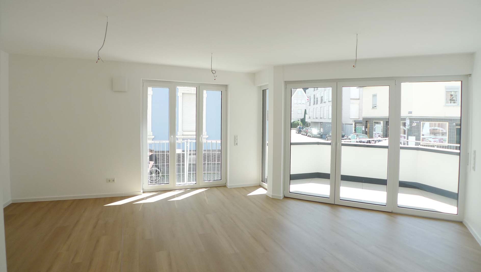 Neubau: Erstbezug – Attracktive 2,5 Zimmer-Wohnung mit Tiefgarage – Nähe Porta-Nigra und Alleenring - Photo 2