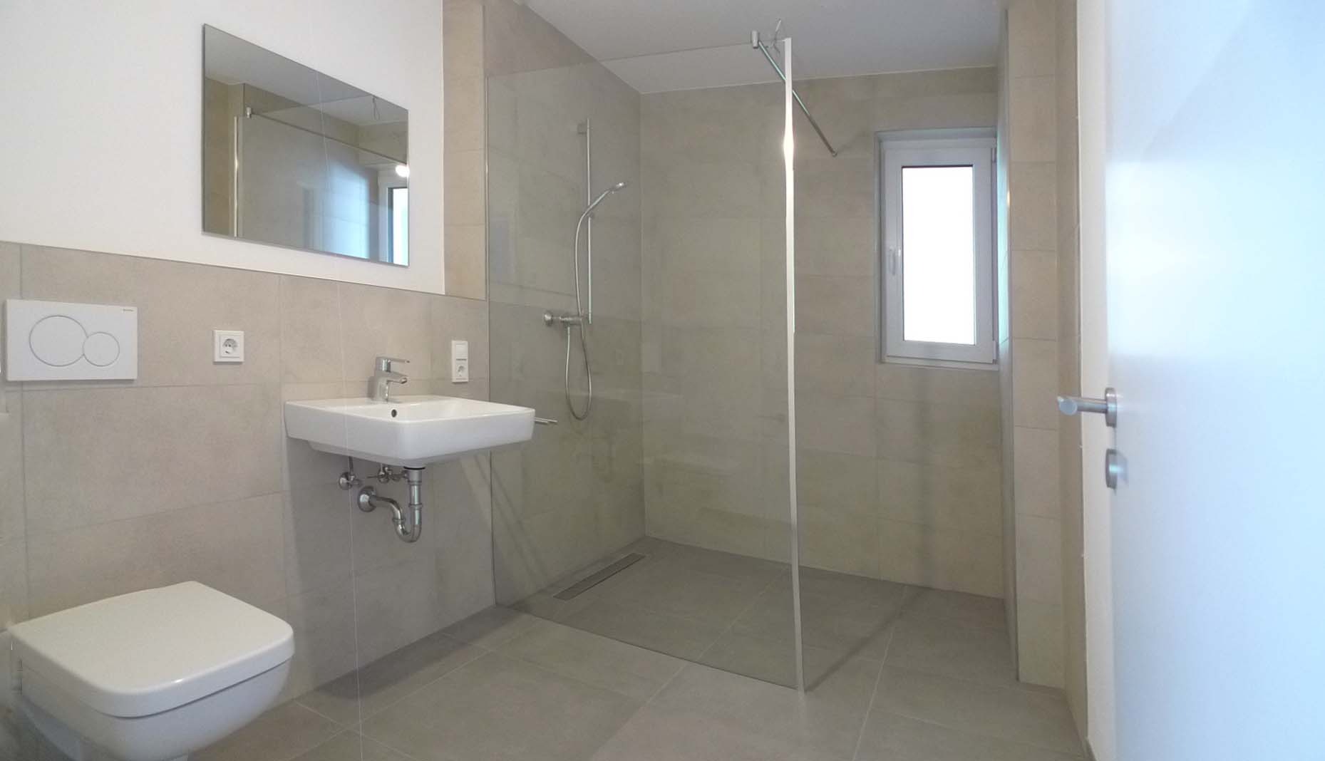 Neubau: Erstbezug – Attracktive 2,5 Zimmer-Wohnung mit Tiefgarage – Nähe Porta-Nigra und Alleenring - Photo 5