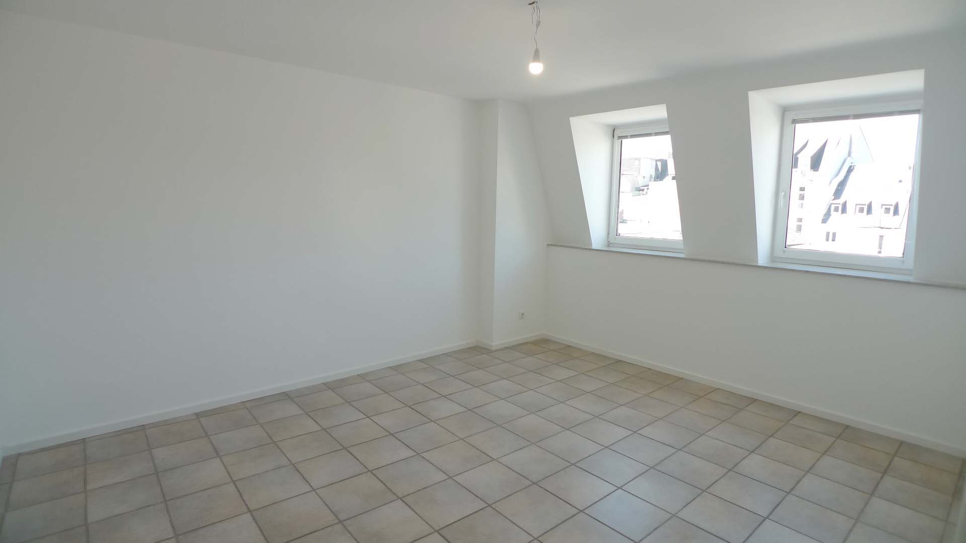 DG-Maisonette-Wohnung mit Galerie, Einbauküche und TG, Trier-Innenstadt - Photo 5