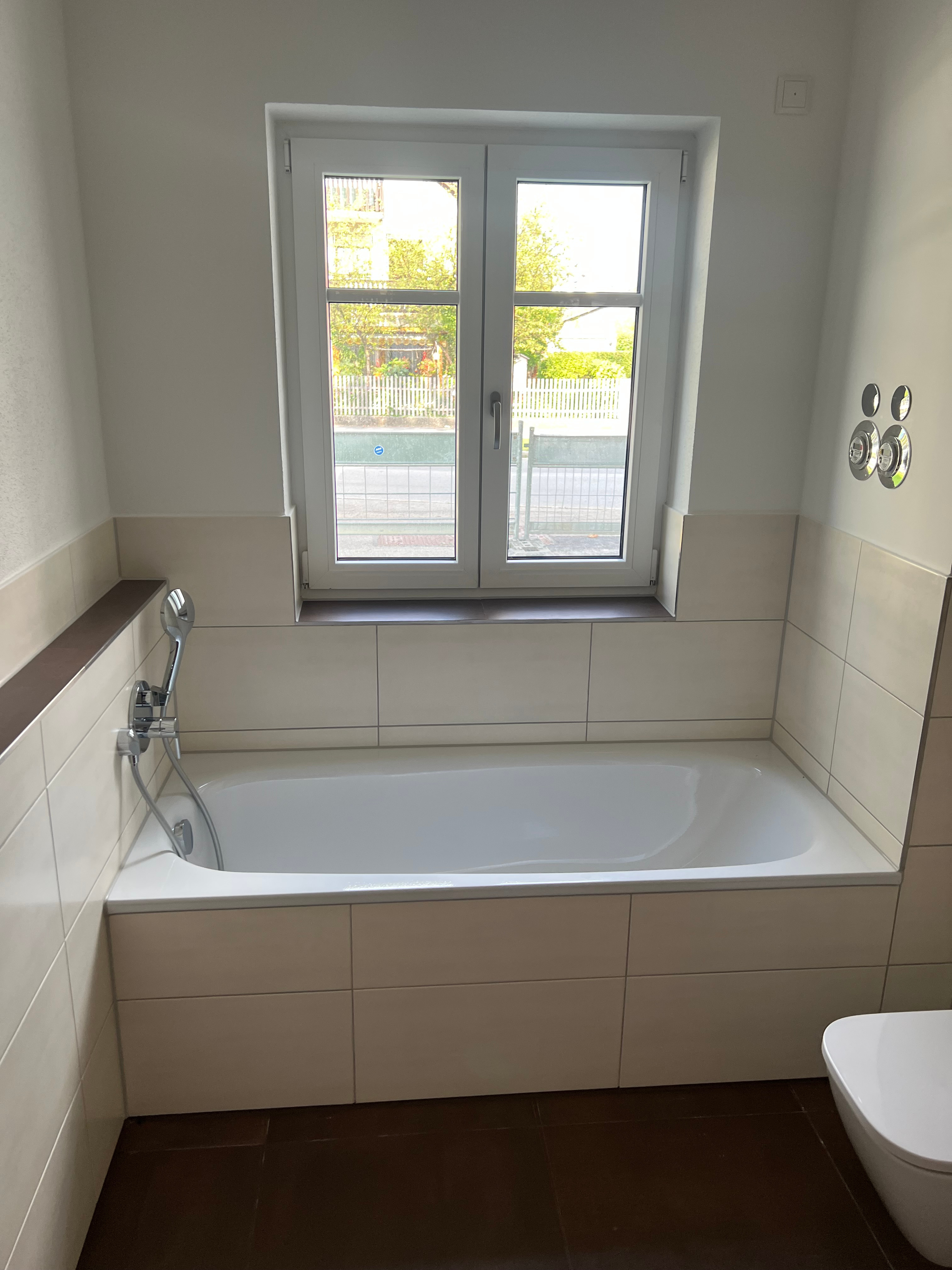 aefd3685 ab15 4c42 b549 ebf952ccde89