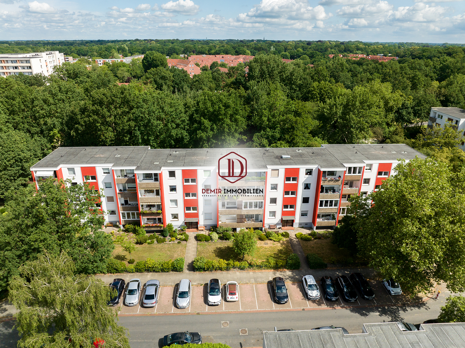 gepflegte 3-Zimmerwohnung mit Südbalkon — Titelbild