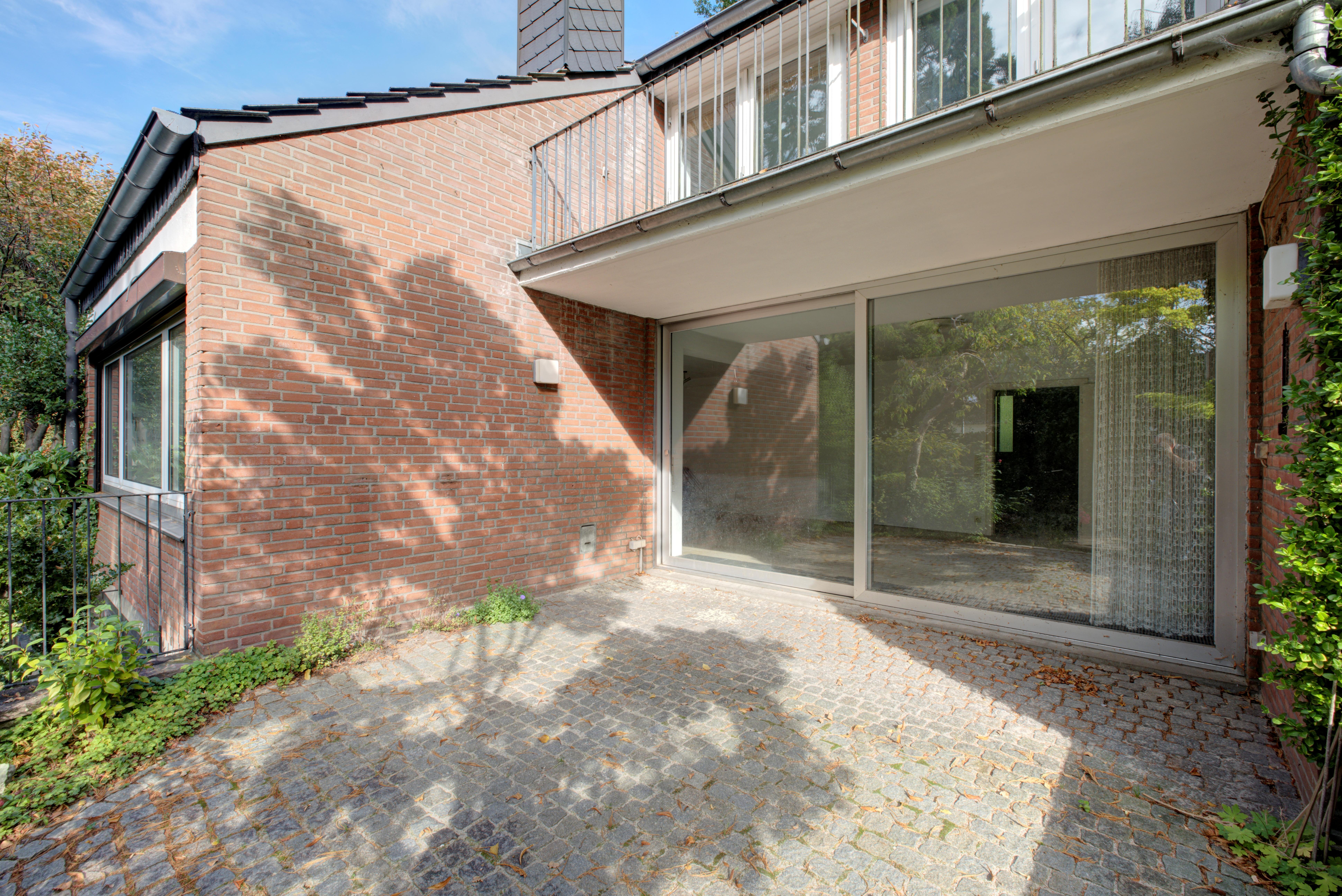 Wohnen in Bestlage: Großzügiges Endhaus mit ca. 165 m² Wohnfläche in Bremen St. Magnus — Terrasse