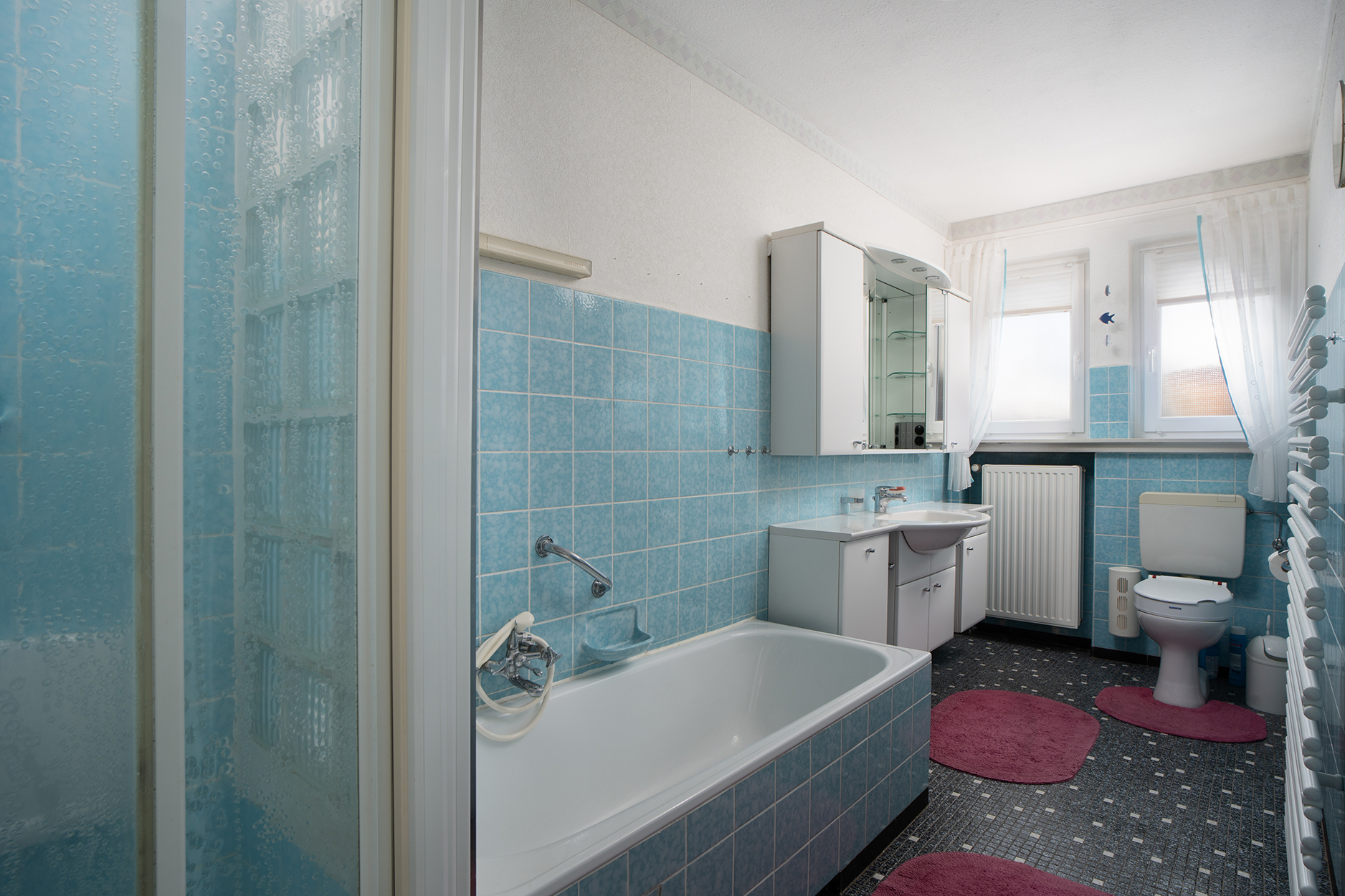 Bungalow in bevorzugter Wohnlage — Badezimmer