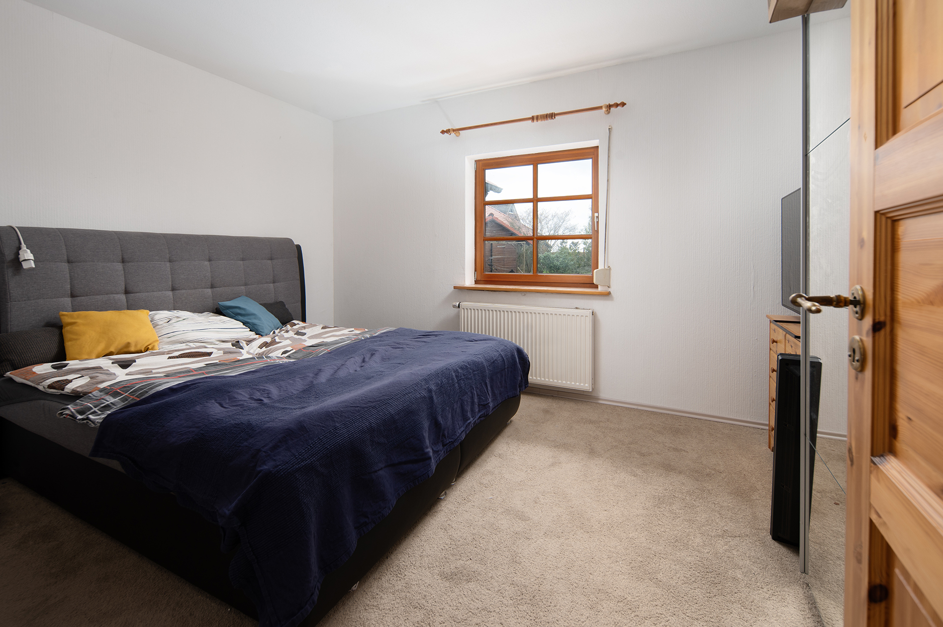 Einfamilienhaus in traumhafter Lage — Schlafzimmer 2