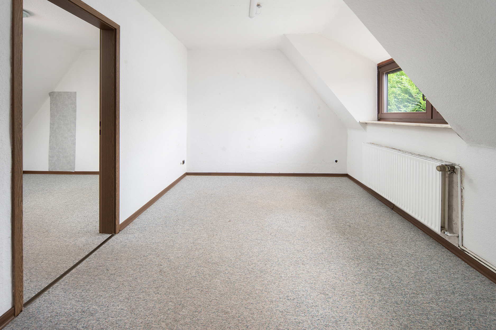 Doppelhaushälfte in gefragter Lage — Schlafzimmer 1 OG